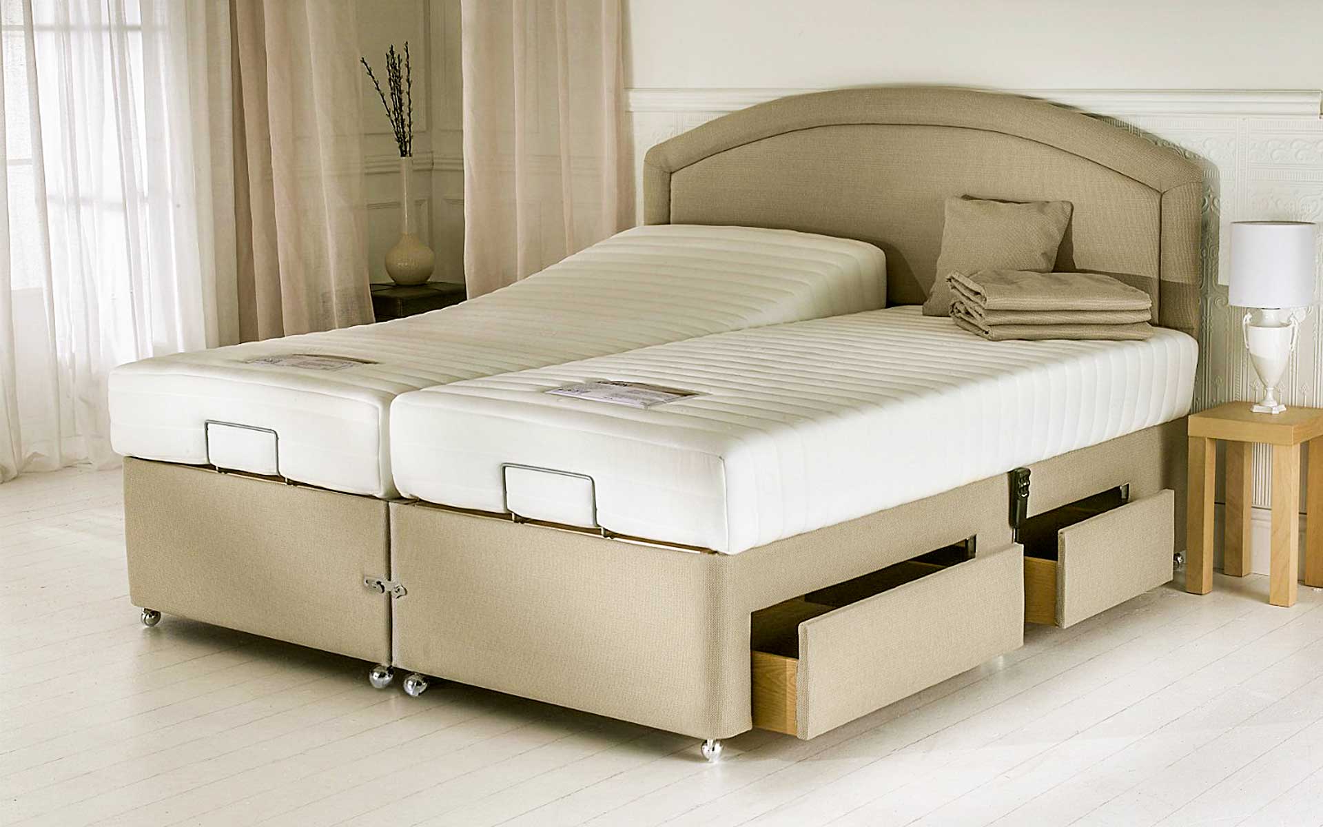 Adjustable Bed кровать